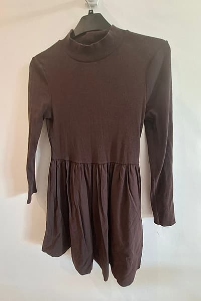 Ribbed brown mini dress by Zara — pre-loved on Thrifted.mt