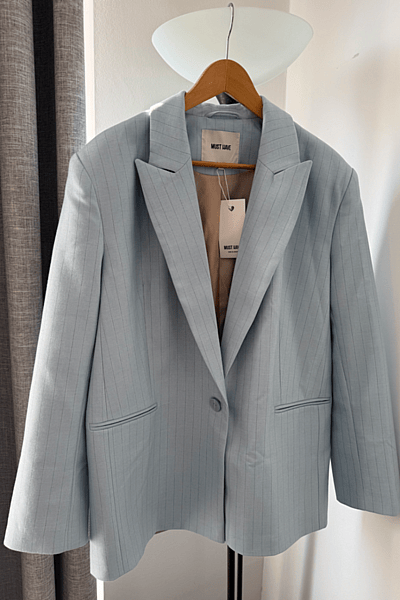 Single-breasted blue striped viscose jacket by Musthave — pre-loved on Thrifted.mt