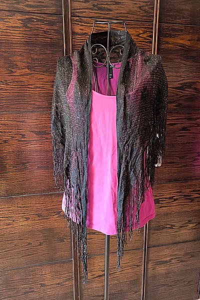 Black Gold Fringed Lace Shawl — pre-loved on Thrifted.mt