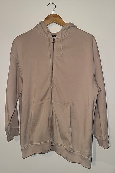 Zara Beige Zip Up Hoodie by Zara — pre-loved on Thrifted.mt