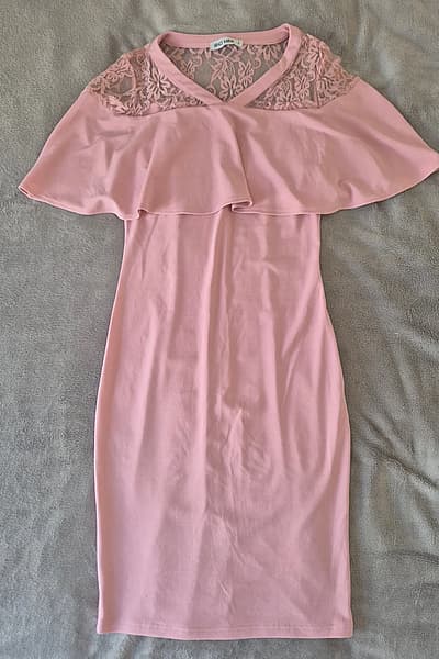Pink Lace Midi Dress by GRACE KARIN — pre-loved on Thrifted.mt
