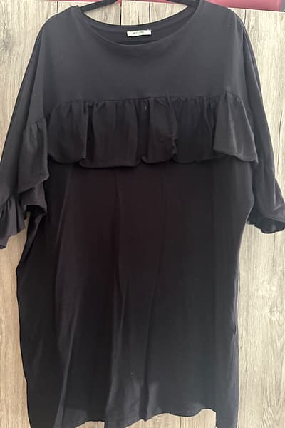 Black Ruffle Detail Top/dress by MUDO FTS64 — pre-loved on Thrifted.mt
