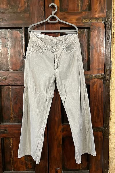 Zara Grey Casual Trousers by Zara — pre-loved on Thrifted.mt