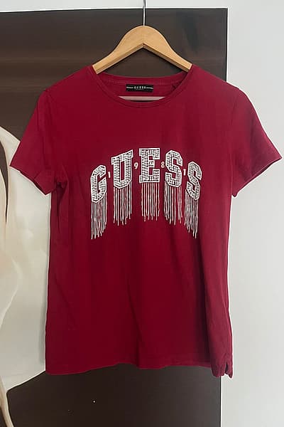 Guess Embellished Red Cotton Top by Guess — pre-loved on Thrifted.mt