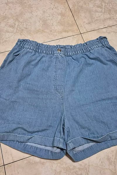 Light blue elasticated denim shorts by Papaya — pre-loved on Thrifted.mt