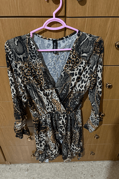Miniabito avvolgente con stampa animalier — pre-loved on Thrifted.mt