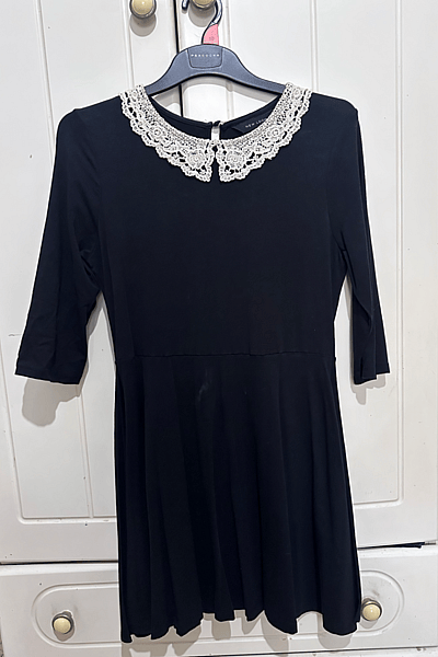 Black Dress with Lace Collar by New Look — pre-loved on Thrifted.mt