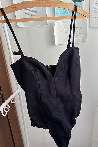 Zara black corset bodysuit by Zara — pre-loved on Thrifted.mt