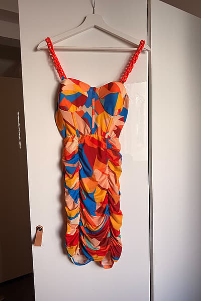 Abstract Print Ruched Mini Dress — pre-loved on Thrifted.mt