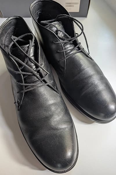 ECCO Gore-Tex Black Leather Chukka Boots EU47 by ECCO — pre-loved on Thrifted.mt