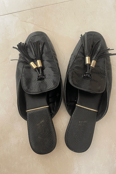 Zara Black Tassel Mule Loafers by Zara — pre-loved on Thrifted.mt