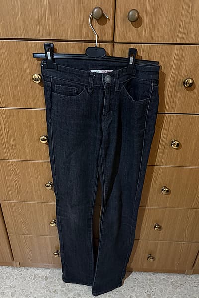 Tally Weijl black denim jeans — pre-loved on Thrifted.mt