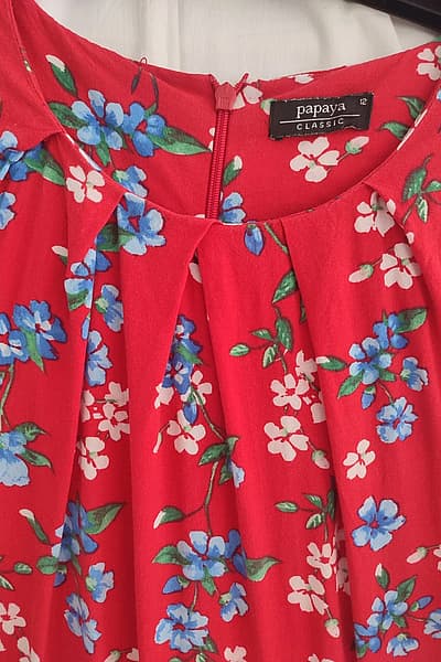 Red Floral Sleeveless Mini Dress- light fabric- has  a nice fit — pre-loved on Thrifted.mt