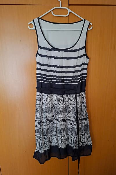 Promod Monochrome striped floral summer dress — pre-loved on Thrifted.mt