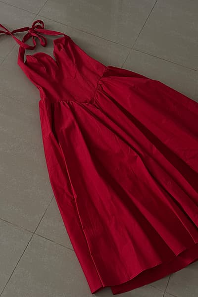 Red halter neck midi dress by House of CB — pre-loved on Thrifted.mt