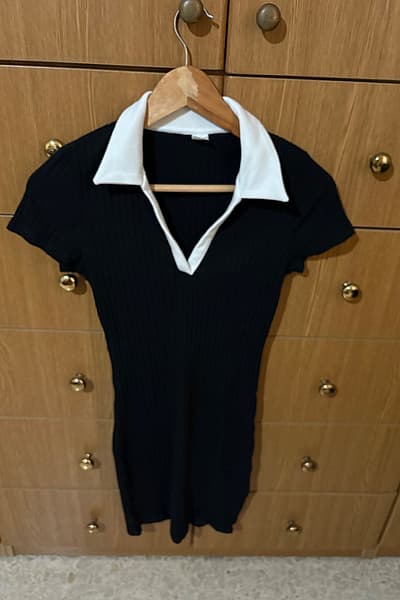Black ribbed polo mini dress — pre-loved on Thrifted.mt