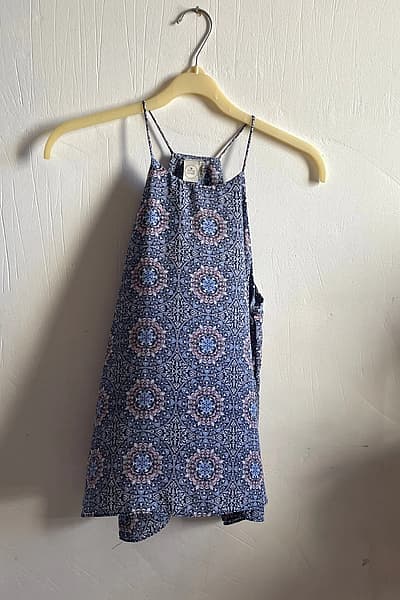 Paper Crane Printed Halter Top by Paper Crane — pre-loved on Thrifted.mt