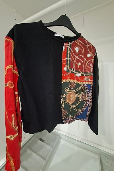 Zara black chain print top by Zara — pre-loved on Thrifted.mt