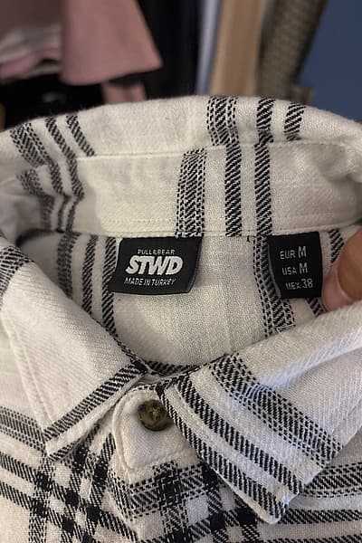 White Black Check Overshirt by Zara STWD — pre-loved on Thrifted.mt