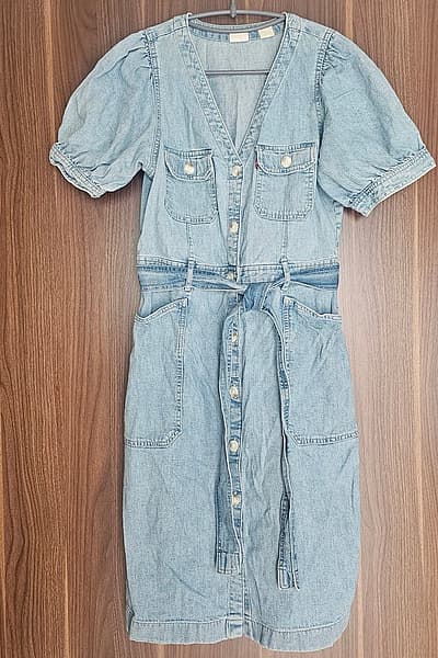 Levi's Denim Tie-Waist Dress by Levi's — pre-loved on Thrifted.mt