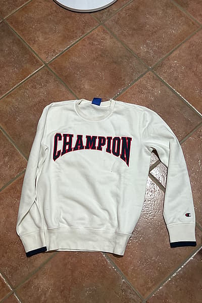 Champion White Logo Sweatshirt by Champion — pre-loved on Thrifted.mt