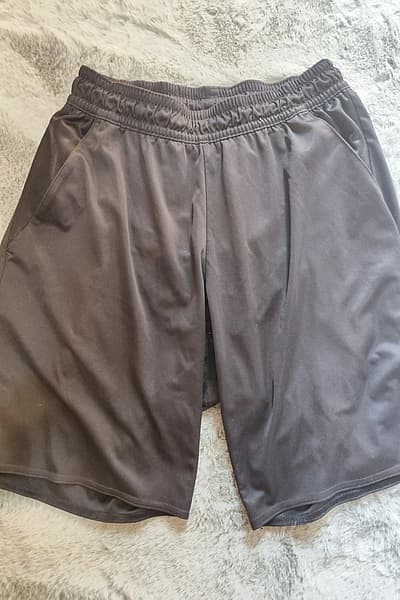 Black shorts  — pre-loved on Thrifted.mt