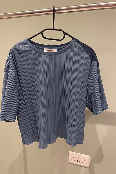 Pleated blue short sleeve top by Promod — pre-loved on Thrifted.mt