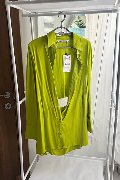 Zara bright green shirt dress by Zara — pre-loved on Thrifted.mt