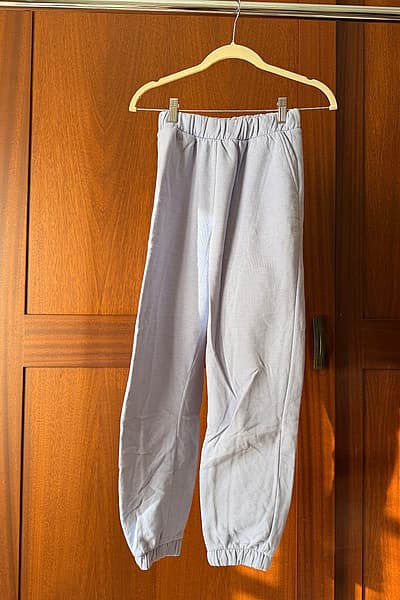 Zara Lilac Sweatpants — pre-loved on Thrifted.mt