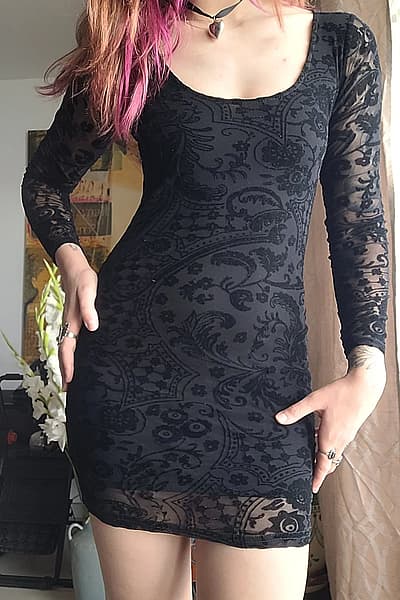 Mini black dress with velvety mesh sleeves — pre-loved on Thrifted.mt