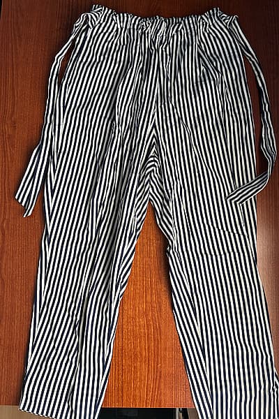 Striped high-waisted cotton trousers by Zara — pre-loved on Thrifted.mt