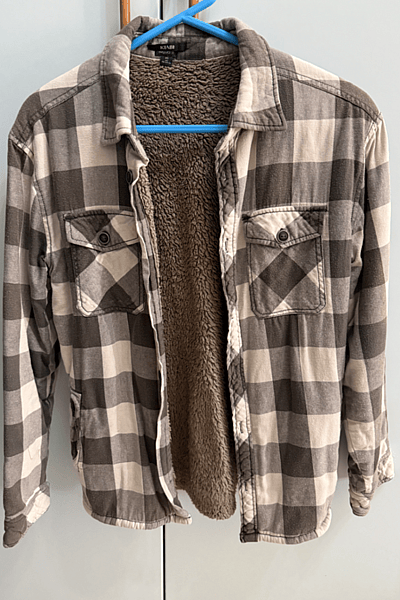 Lined Checkered Flannel Shirt by Kiabi — pre-loved on Thrifted.mt