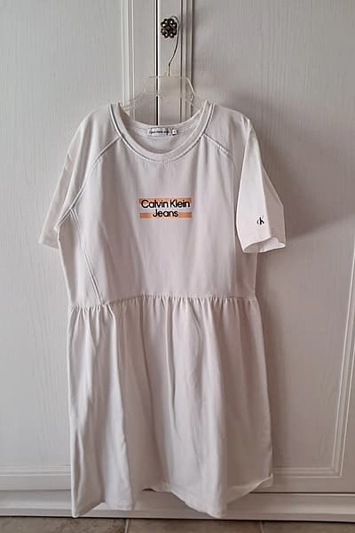 White Calvin Klein Jeans dress by Calvin Klein — pre-loved on Thrifted.mt