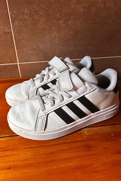 Adidas kids shoes by Adidas — pre-loved on Thrifted.mt