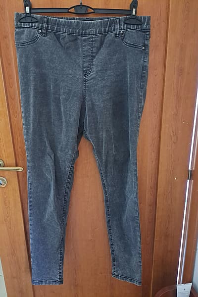 F&F Acid Wash Jeans by F&F — pre-loved on Thrifted.mt