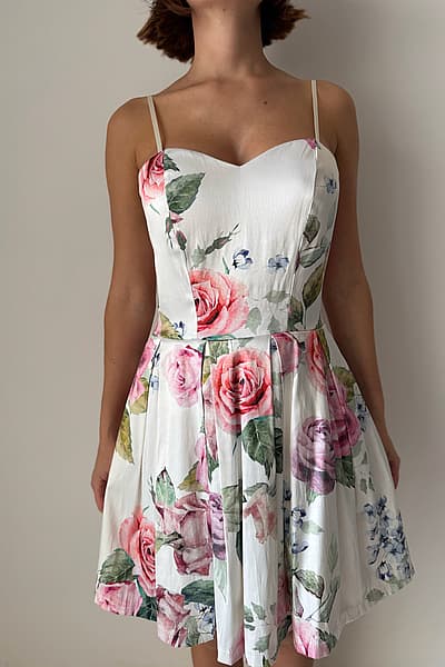 Floral Print Mini Sundress — pre-loved on Thrifted.mt