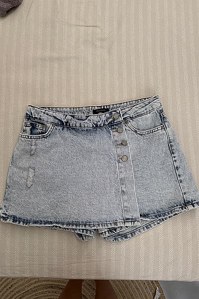 Trendyol Denim Skort Light Wash by Trendyol — pre-loved on Thrifted.mt