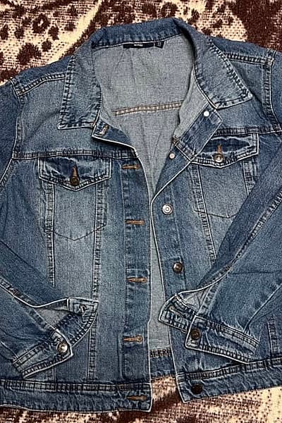 Classic Blue Denim Jacket — pre-loved on Thrifted.mt