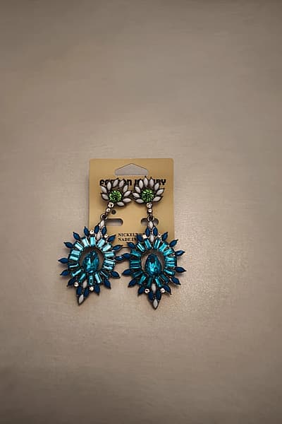 Statement blue crystal dangle earrings — pre-loved on Thrifted.mt
