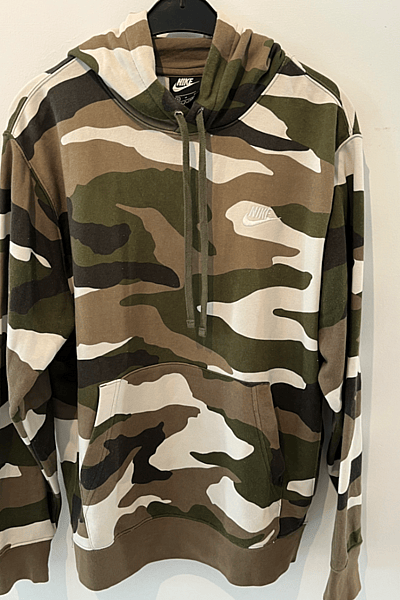 Nike Camouflage Print Pullover Hoodie by Nike — pre-loved on Thrifted.mt