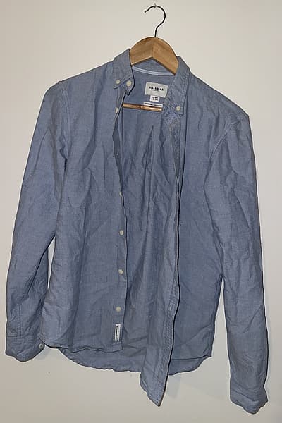 Pull&Bear Blue Oxford Shirt by Pull&Bear — pre-loved on Thrifted.mt