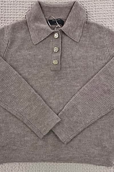 Ribbed Knit Polo Sweater by Primark — pre-loved on Thrifted.mt