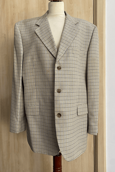 Men’s Blazer size L — pre-loved on Thrifted.mt
