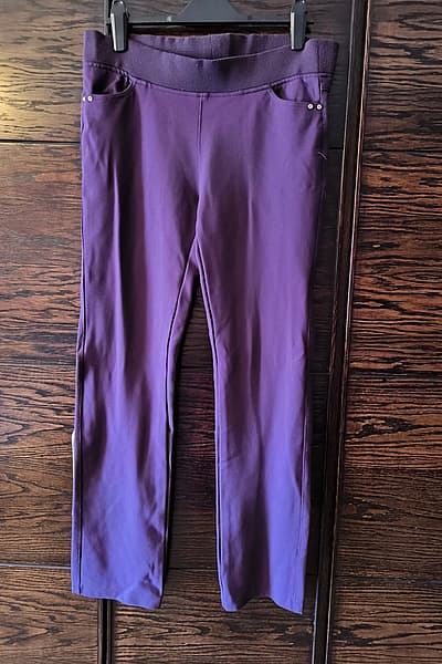 Purple stretchy trousers by Farfalla Rosso — pre-loved on Thrifted.mt