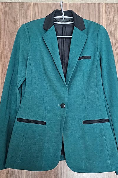 Mossimo Teal Green Blazer by Mossimo — pre-loved on Thrifted.mt