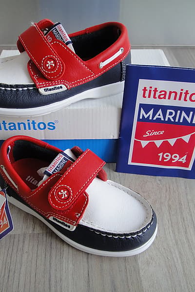 NEW Titanitos Deck shoes - 24 — pre-loved on Thrifted.mt