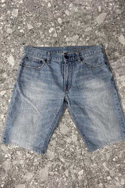 Pantalones cortos vaqueros azules de Gap, talla 30/32 by Gap — pre-loved on Thrifted.mt