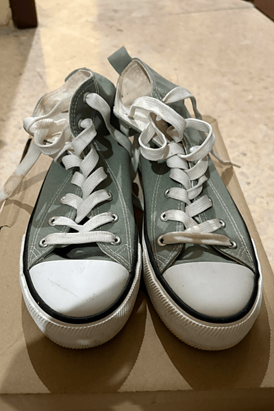 Green High-Top Canvas Trainers — pre-loved on Thrifted.mt