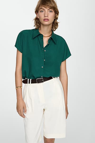 Dark green short sleeve shirt by Mango — pre-loved on Thrifted.mt