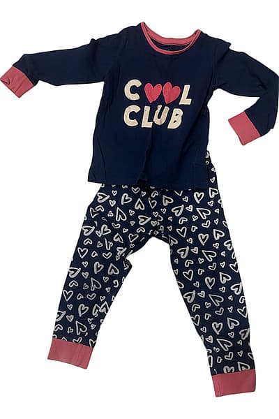 Pyjama — pre-loved on Thrifted.mt